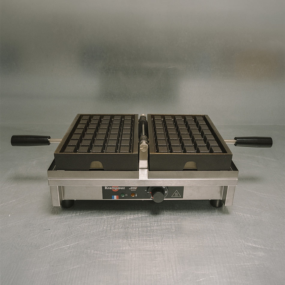 Gaufrier électrique ouverture 180° - basculement gauche / droite - 5 x 7 Bruxelles - KRAMPOUZ