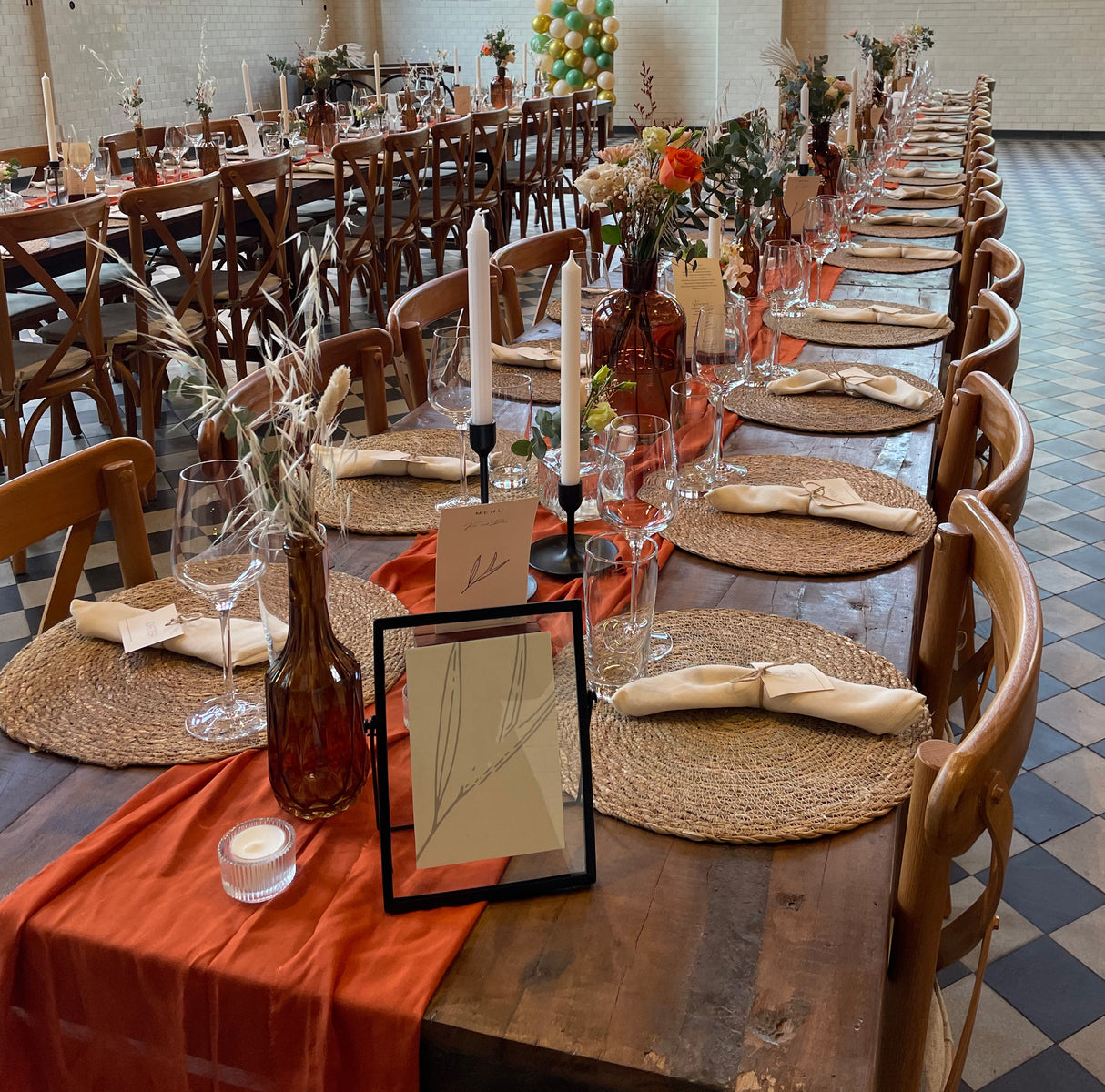 Crossback - Chaise empilable en bois - VEBA - 1 pcs