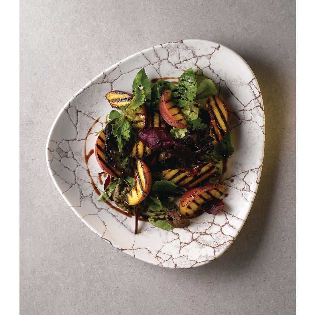 Assiettes triangulaires Churchill Studio Prints Kintsugi Agate Grey Lotus 254mm (Lot de 12)