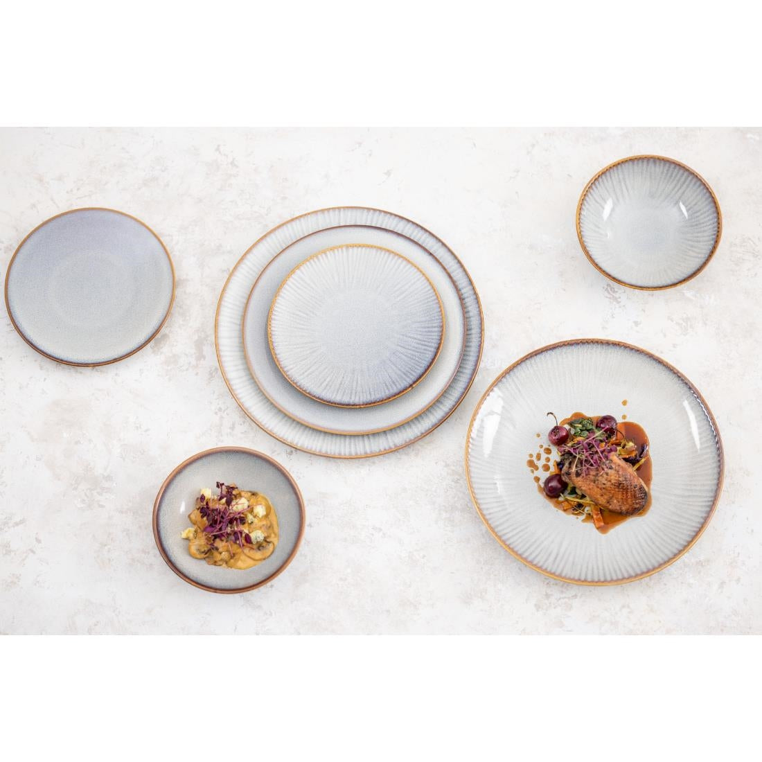Assiettes plates Olympia Drift en relief gris 180mm (lot de 6)