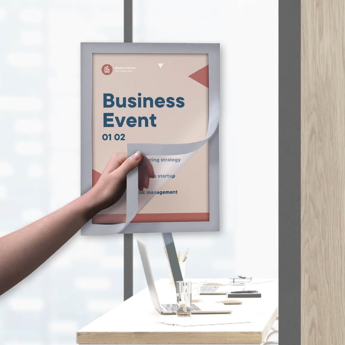 Cadres d'affichage autocollants Europel A5 argent (lot de 2)