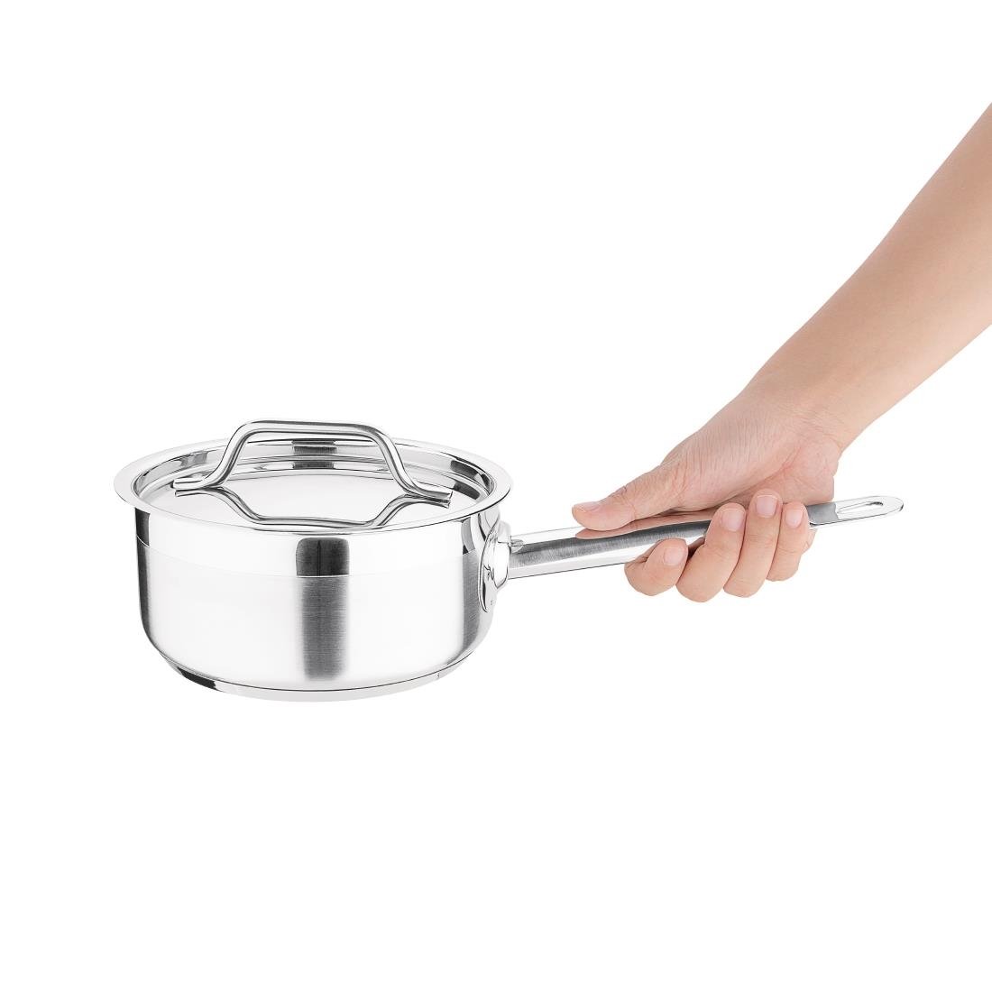 Casserole inox Nisbets Essentials 900ml