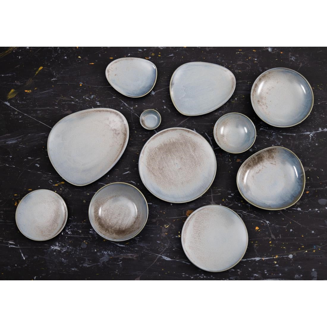 Assiettes triangulaires Olympia Ember Blue 308mm (lot de 4)