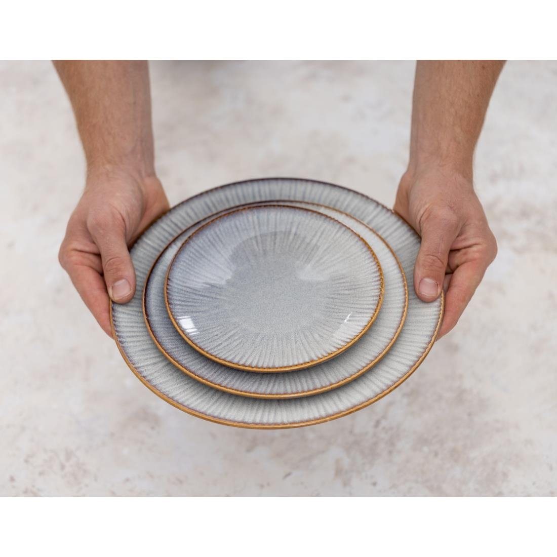 Assiettes plates Olympia Drift en relief gris 220mm (lot de 6)