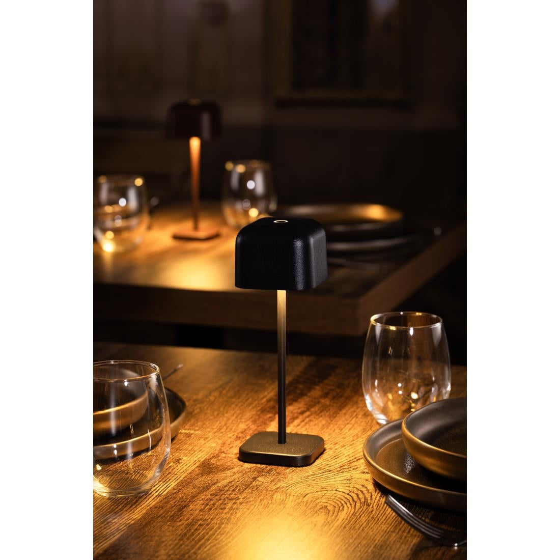 Lampe de table avec abat-jour carré Olympia Lucca noire 200mm