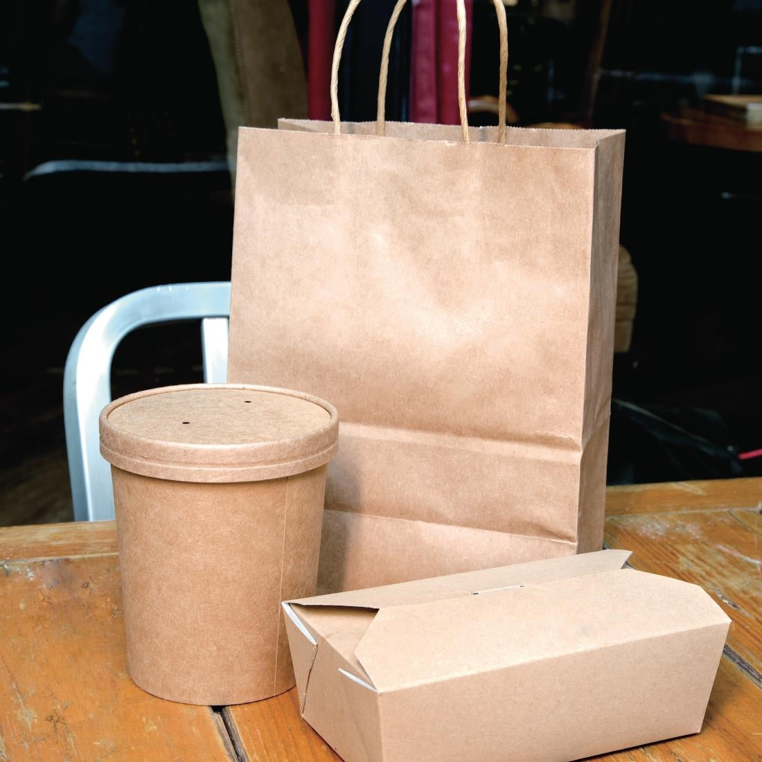 Pots à soupe compostables en PLA Fiesta Compostable 910ml (Lot de 500) - NISBETS