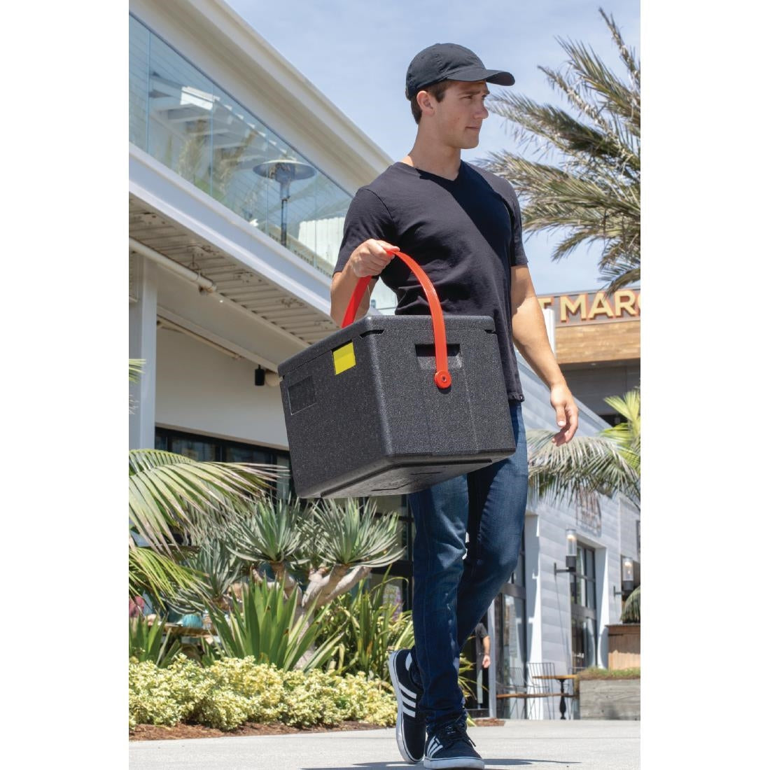 Conteneur de transport isotherme Cambro EPP GoBox avec sangle GN 1/2