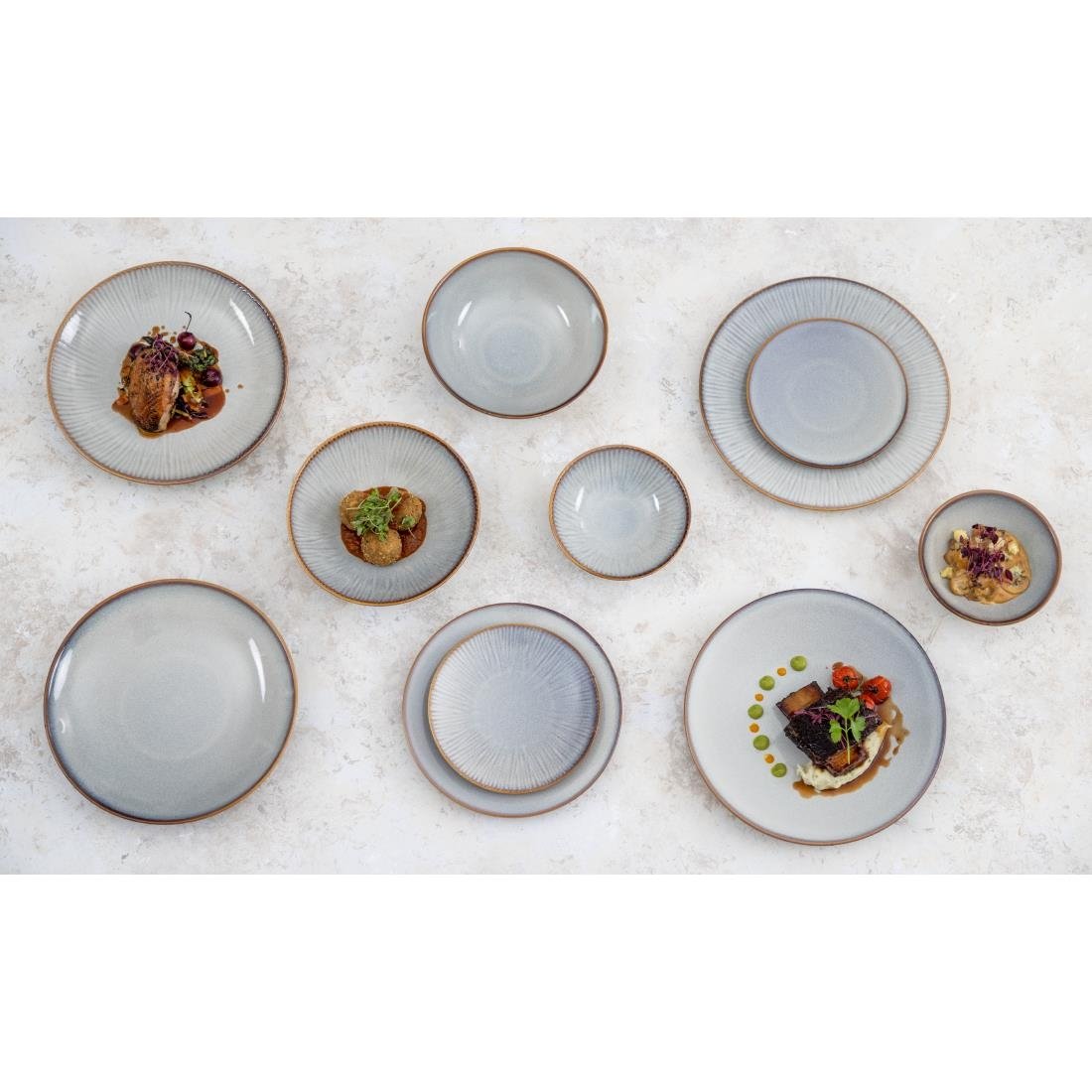 Assiettes plates Olympia Drift en relief gris 280mm (lot de 4)