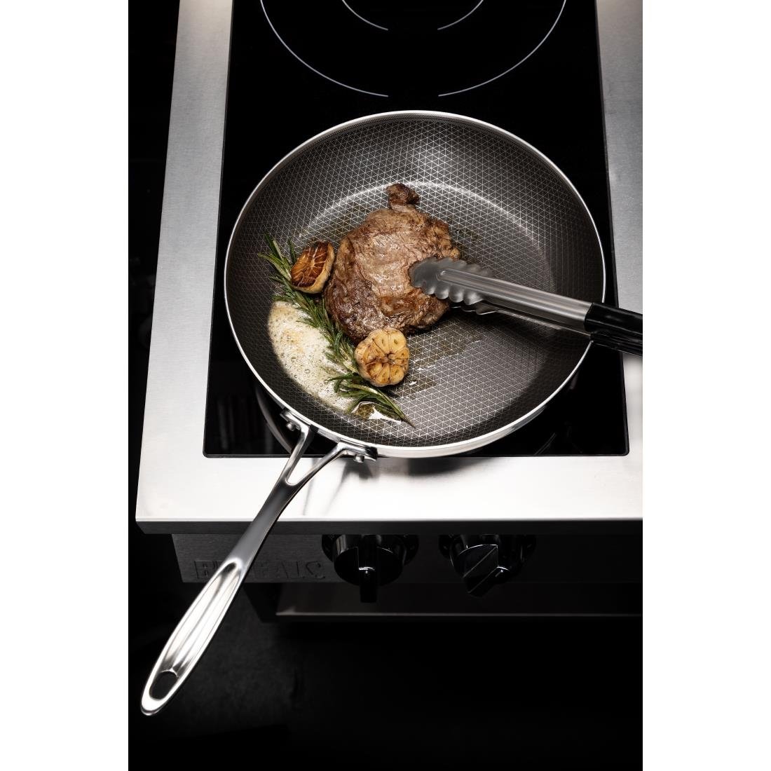 Sauteuse en inox avec revêtement Tri-Shield Vogue 20cm