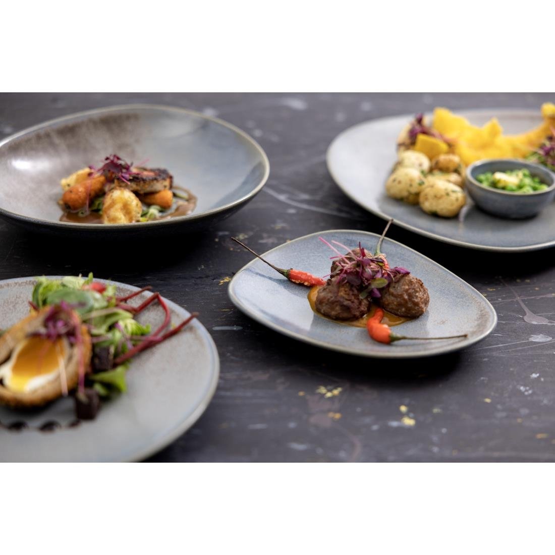 Assiettes triangulaires Olympia Ember Blue 190mm (lot de 6)