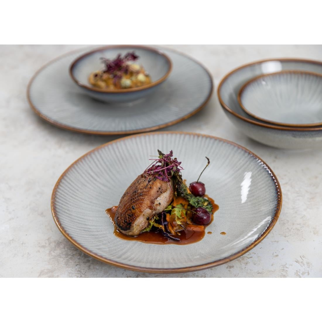 Assiettes plates Olympia Drift en relief gris 220mm (lot de 6)