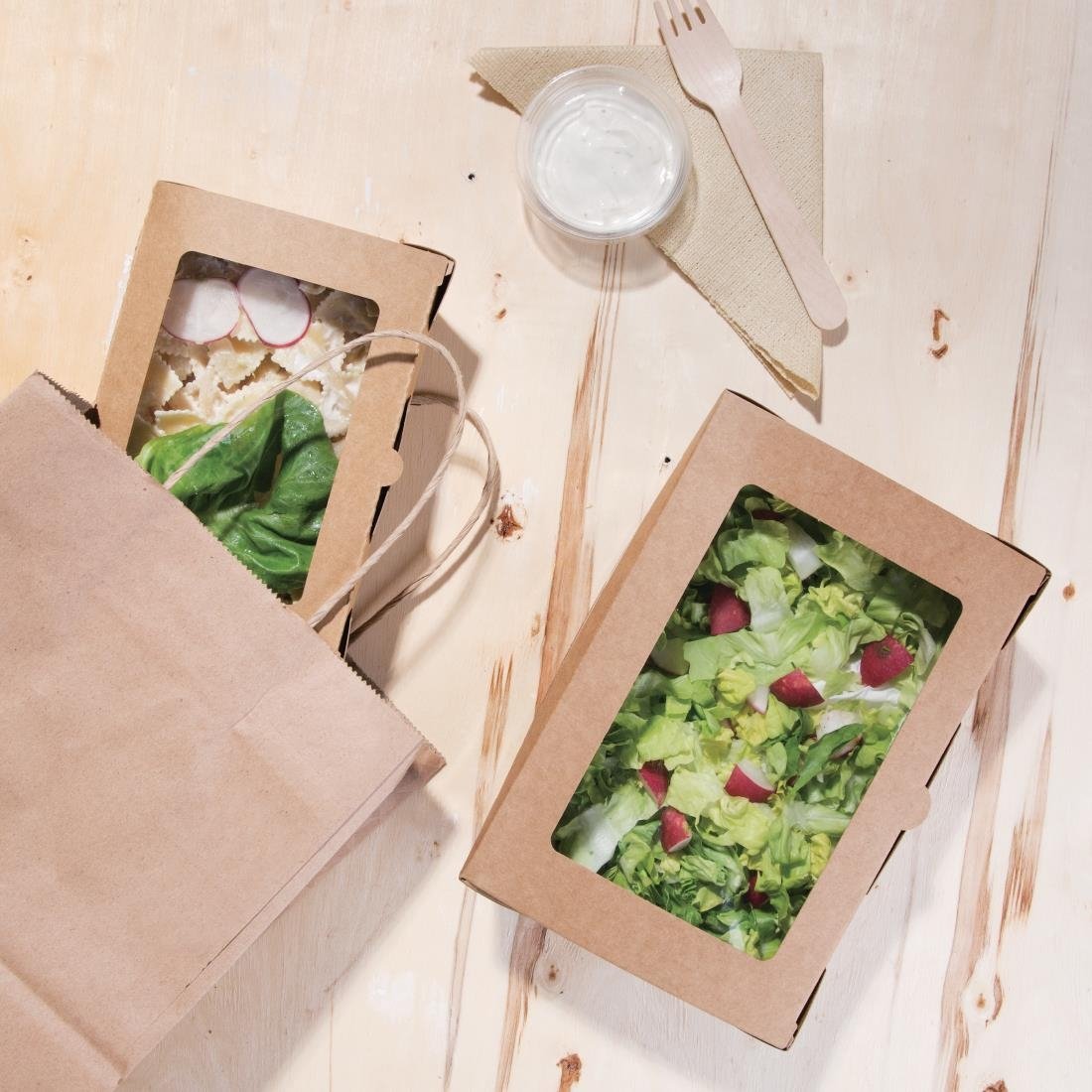 Boîtes salade compostables avec fenêtre en PLA Fiesta Compostable 1 - NISBETS