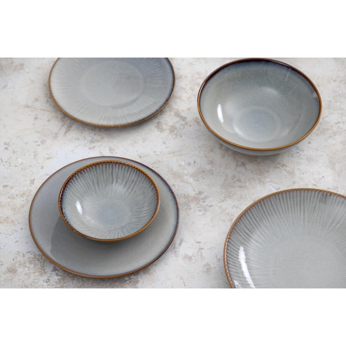 Assiettes plates Olympia Drift en relief gris 220mm (lot de 6)