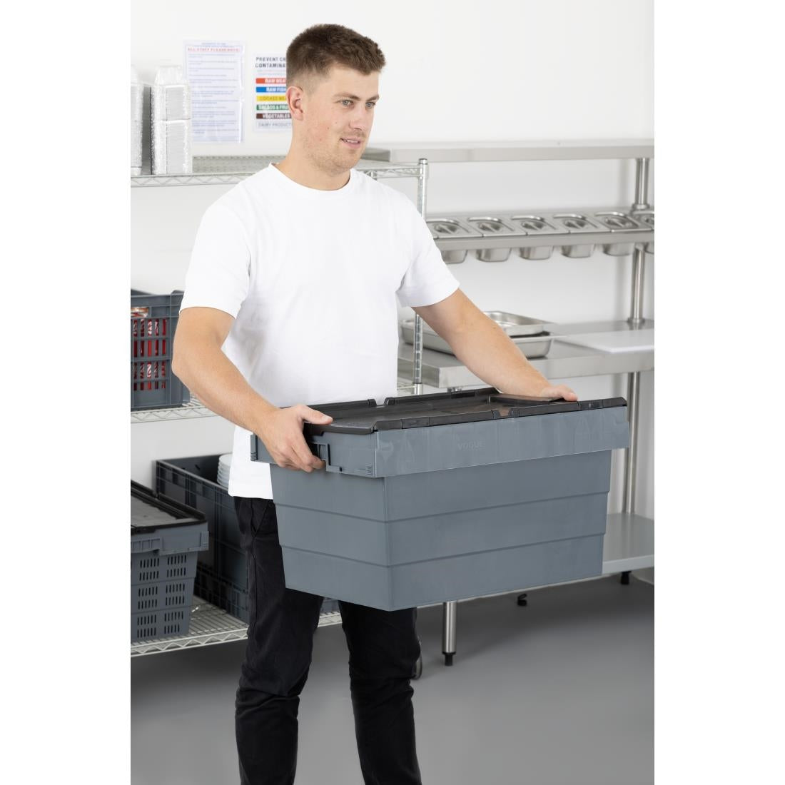 Caisse de transport/stockage en plastique Vogue avec couvercle attaché 600x400x320mm
