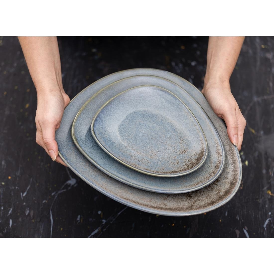 Assiettes triangulaires Olympia Ember Blue 190mm (lot de 6)