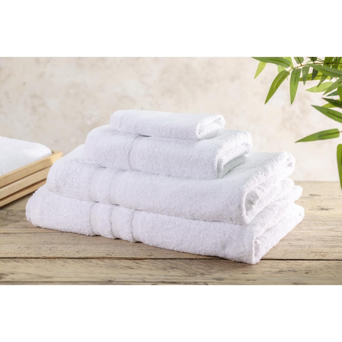 Petites serviettes Mitre Comfort Nova blanches (lot de 10) - NISBETS