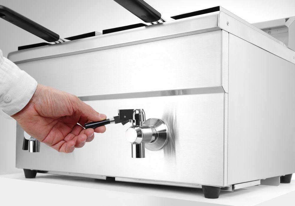 Friteuse à induction avec robinet de vidange - 2 x 8 l, HENDI, Profi Line, 16L, 230V/7000W, 580x485x(H)406mm