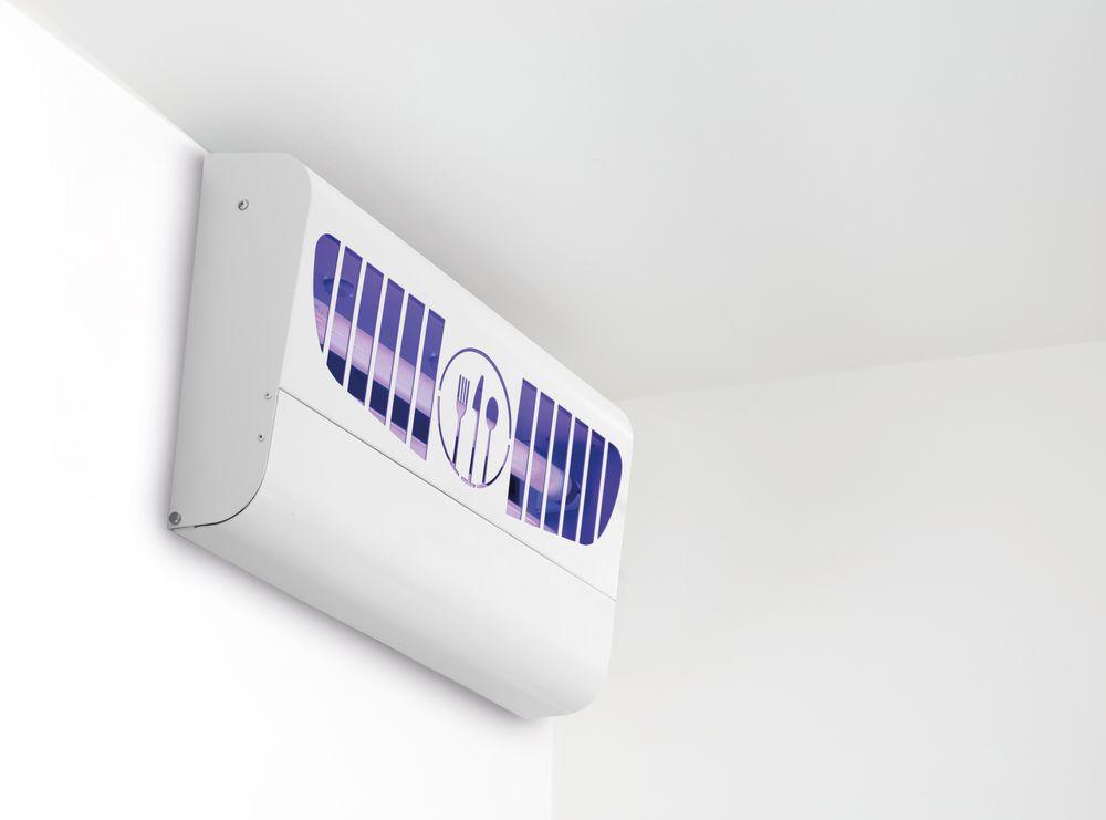 Destructeur d´insectes avec plaque collante - 100 m², HENDI, 230V/30W, 480x100x(H)285mm