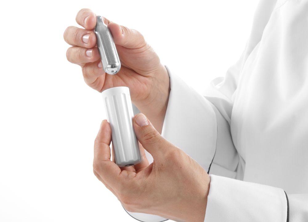 Siphon à chantilly Kitchen Line, HENDI, Kitchen Line, 0,95L, ø95x(H)320mm