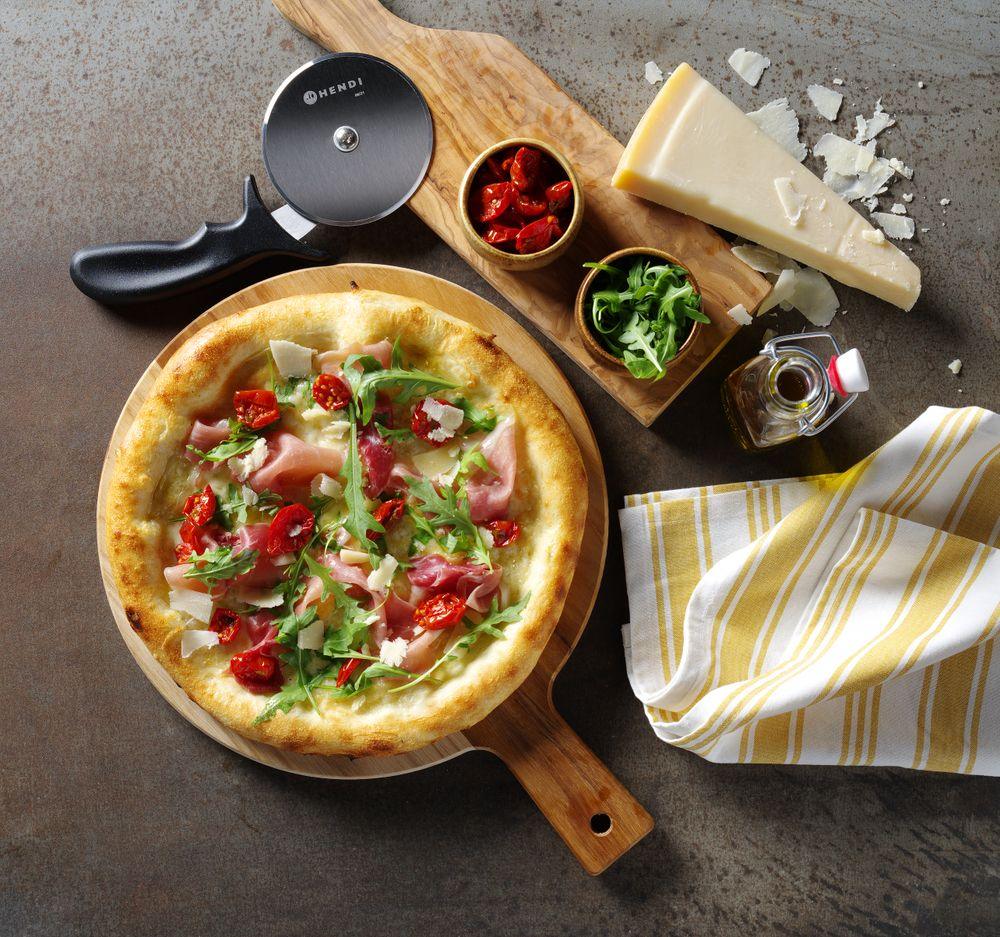 Pelle à pizza carrée perforée avec manche court, HENDI, 300x660mm