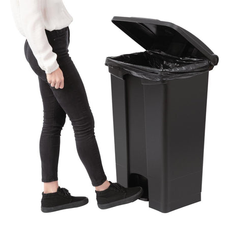 Poubelle de cuisine à pédale Jantex noire 87L - FRANCE CHR