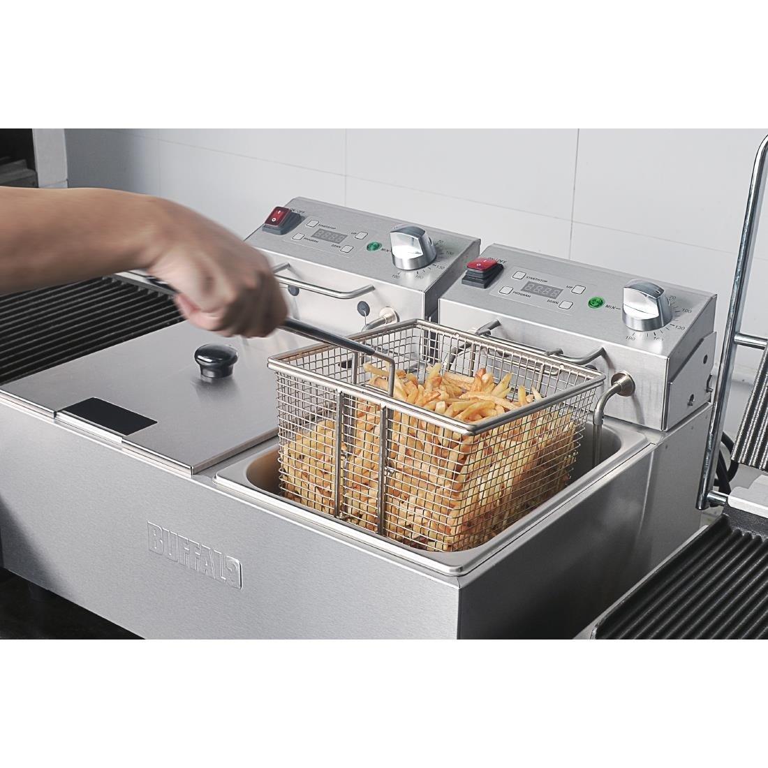 Friteuse double avec minuterie Buffalo - 2x5L 2x2,8kW - FRANCE CHR
