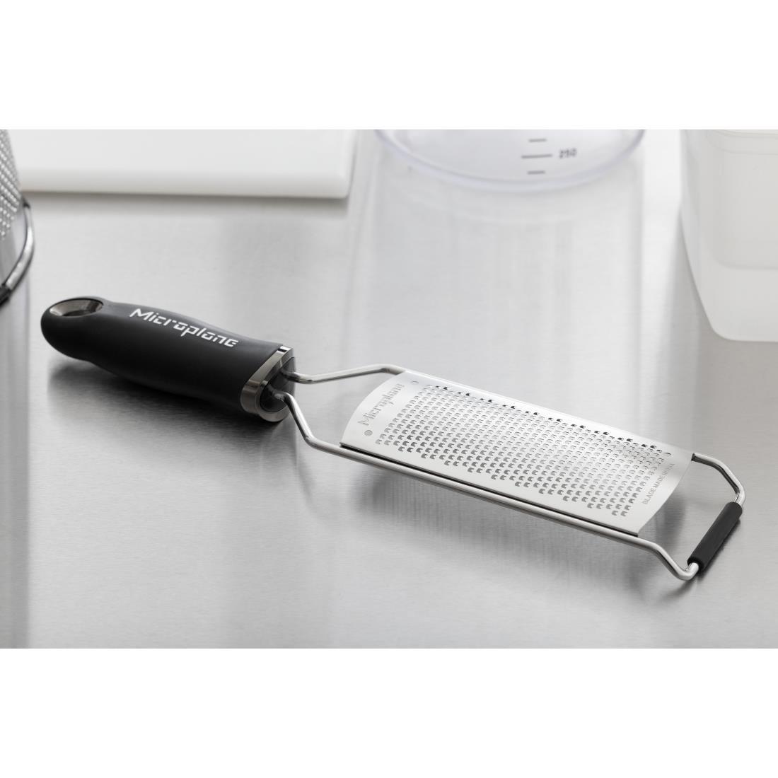 Râpe fine Microplane Gourmet - FRANCE CHR