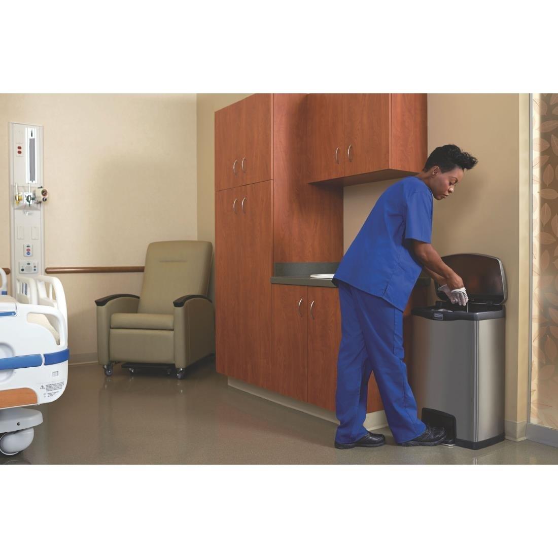 Poubelle à pédale frontale inox Rubbermaid Slim Jim 50L - FRANCE CHR