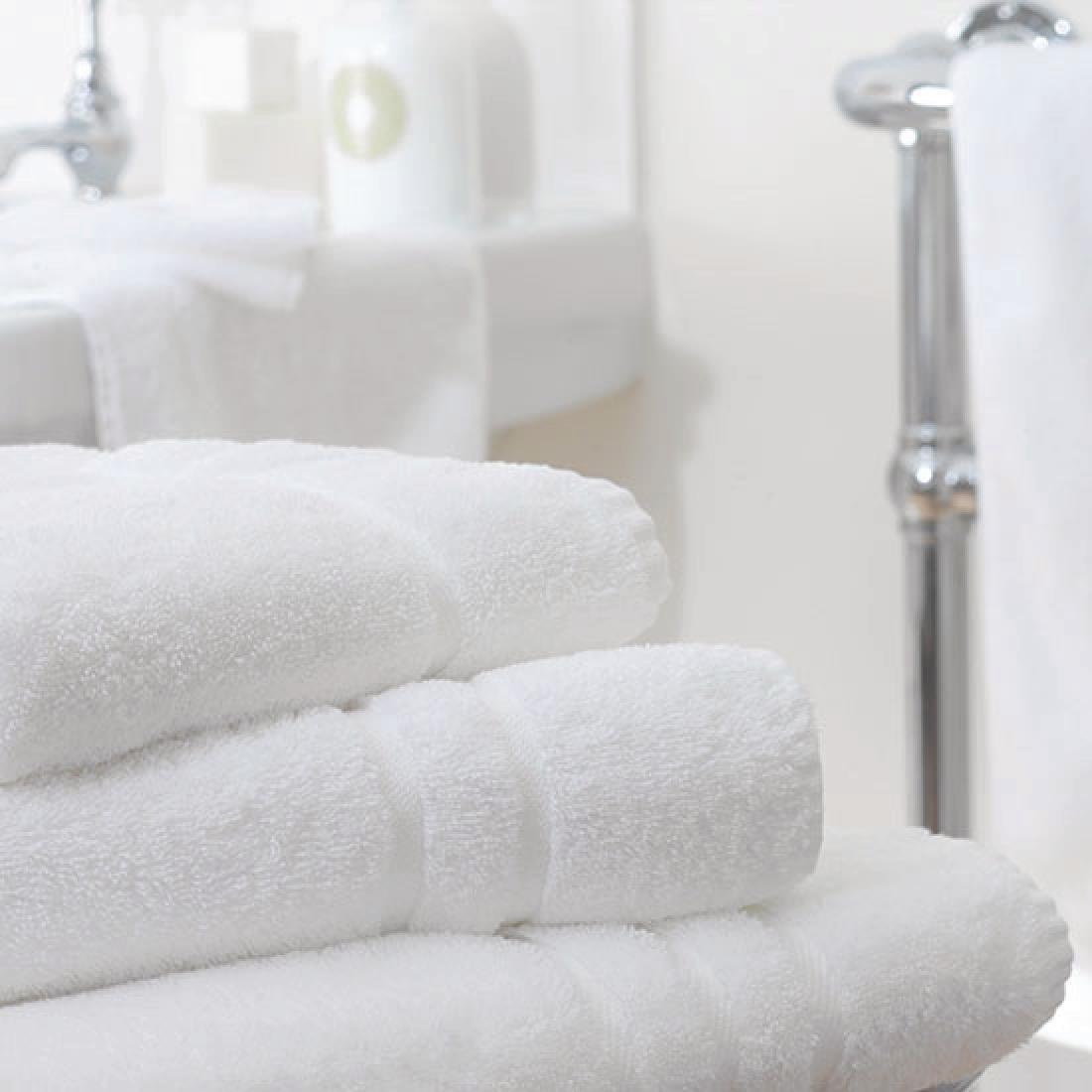 Drap de bain blanc Comfort Nova Mitre - FRANCE CHR