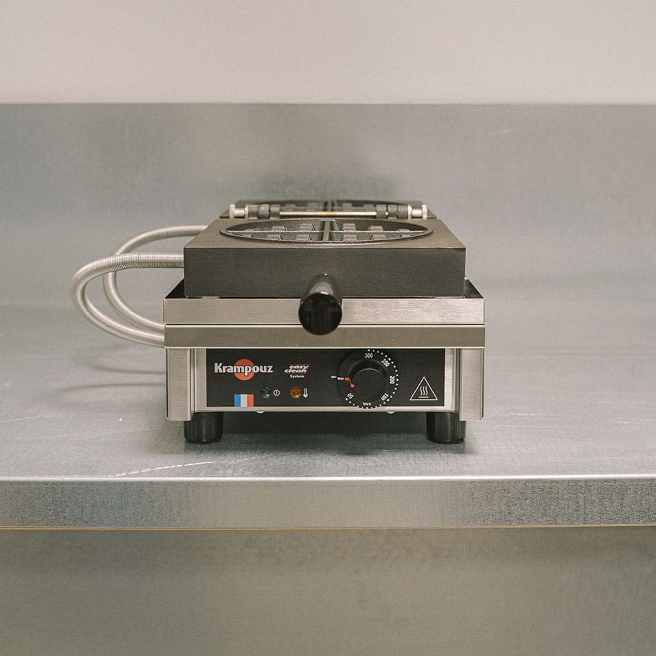 Gaufrier électrique ouverture 180° - basculement avant / arrière - Ronde - KRAMPOUZ