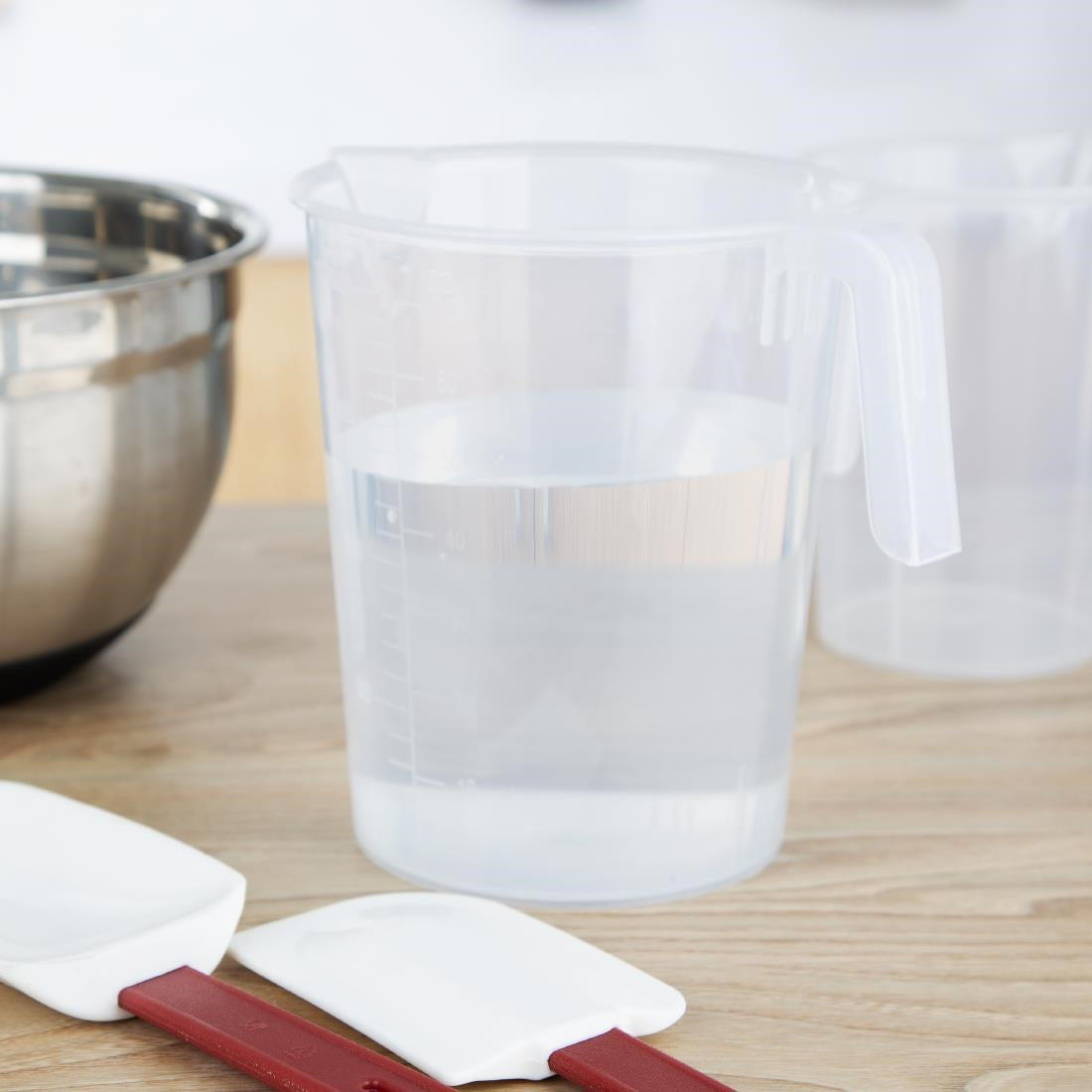 Pichet gradué en polypropylène Nisbets Essentials 2L