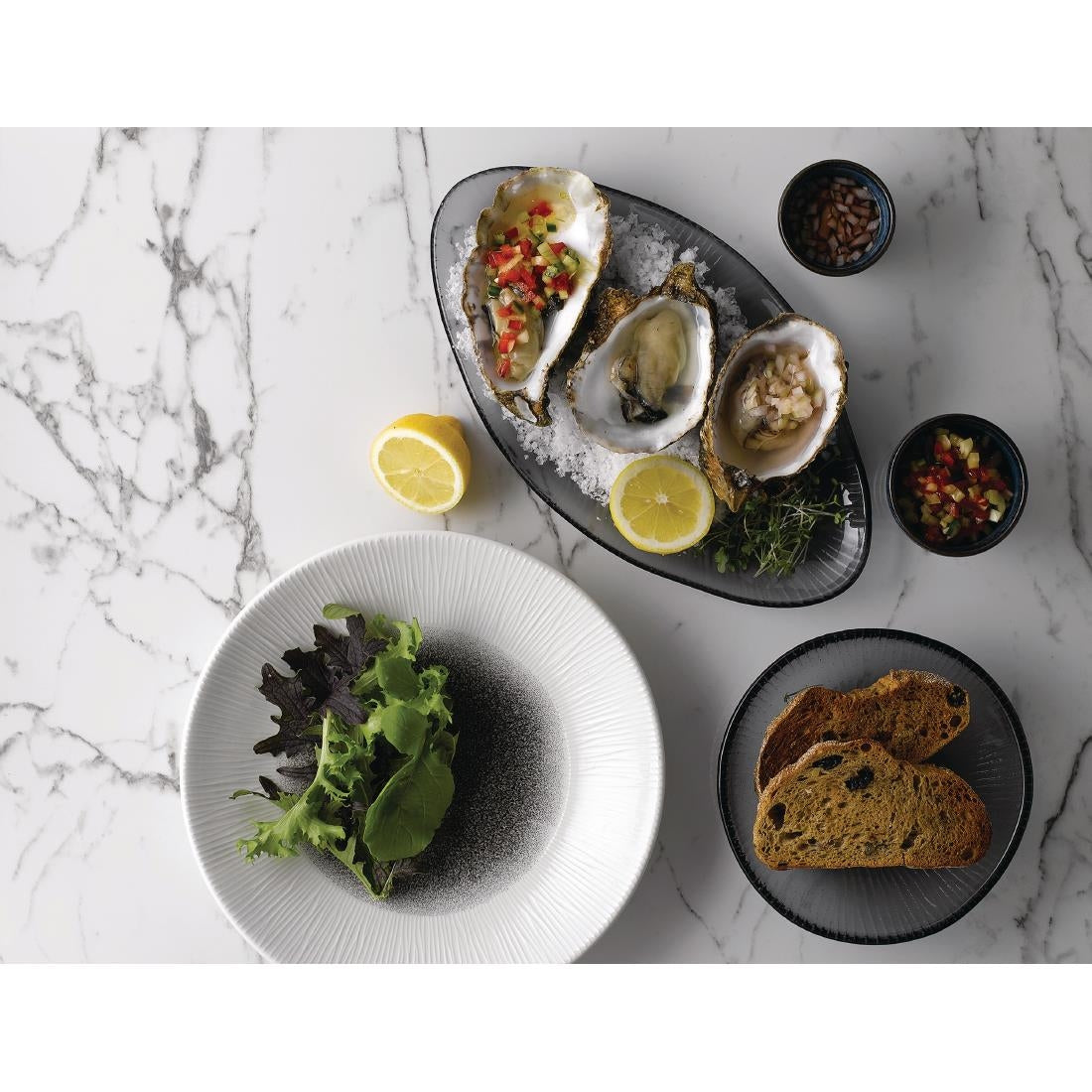 Assiettes creuses Churchill Bamboo centre imprimé quartz noir 281mm (lot de 12)