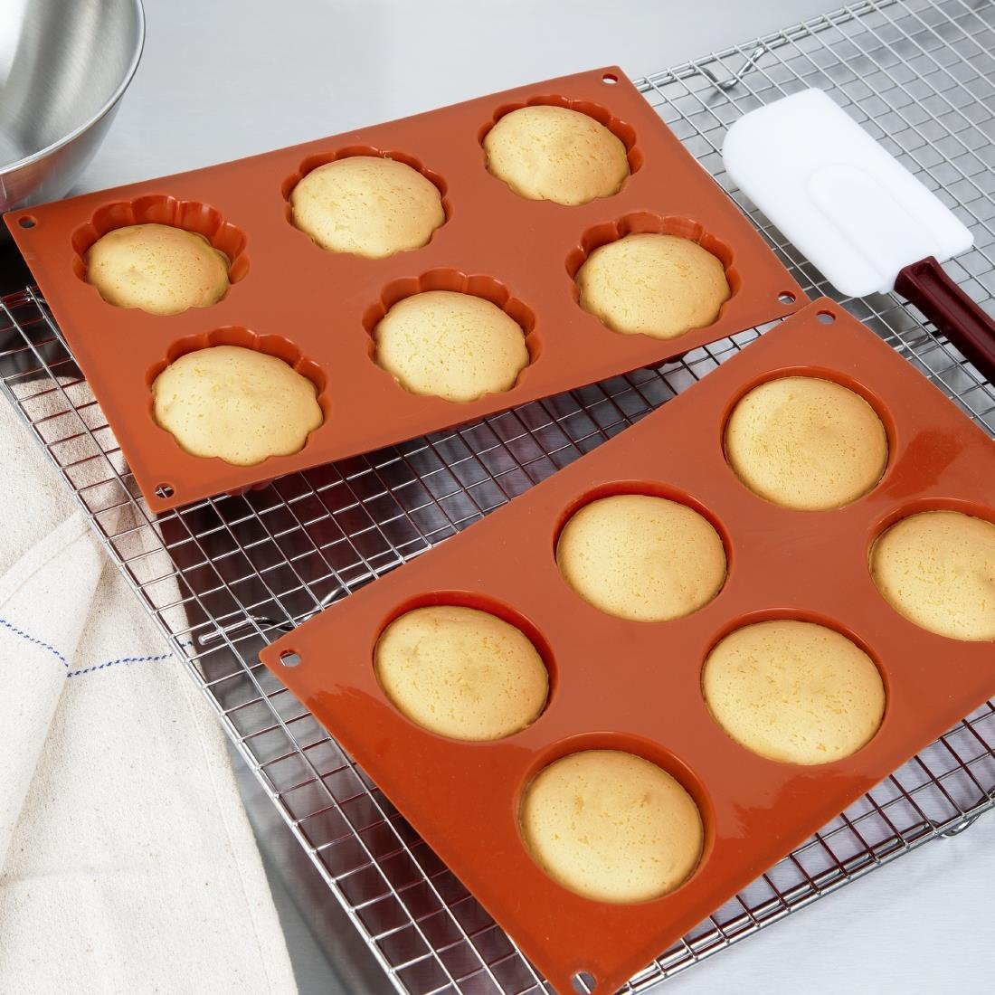 Plaque de 6 moules à brioche en silicone Vogue