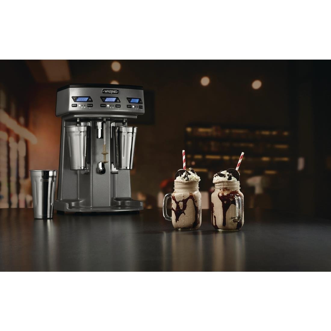 Shaker professionnel trois têtes Waring WDM360TXK - NISBETS