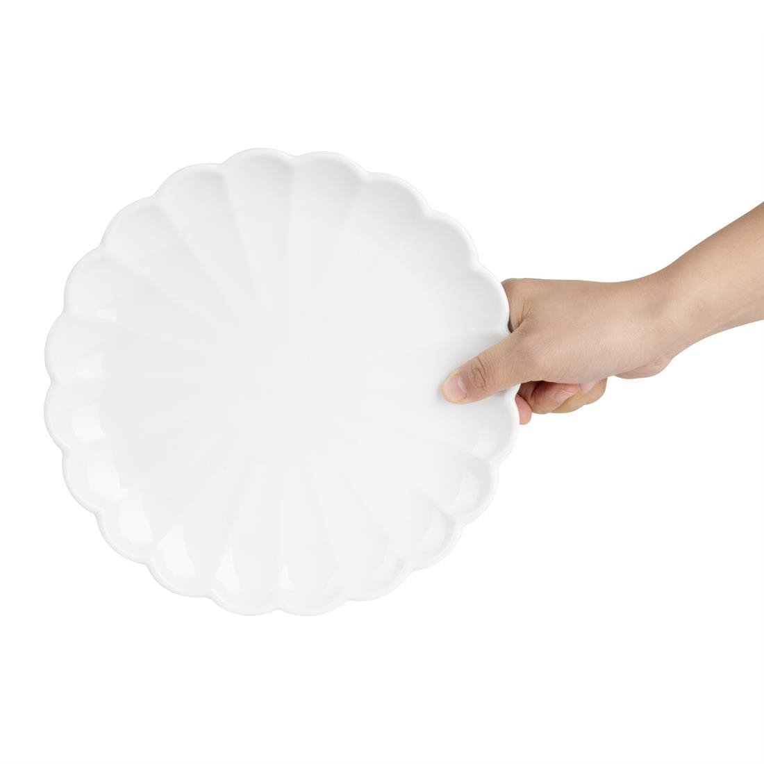 Assiettes festonnées Olympia Bloom blanches - NISBETS