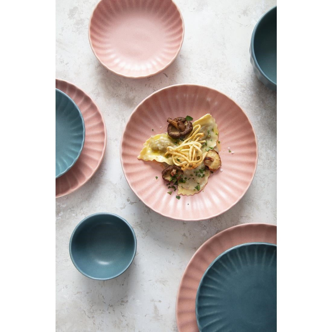 Assiettes calottes Olympia Corallite pêche 220x50mm (lot de 6)