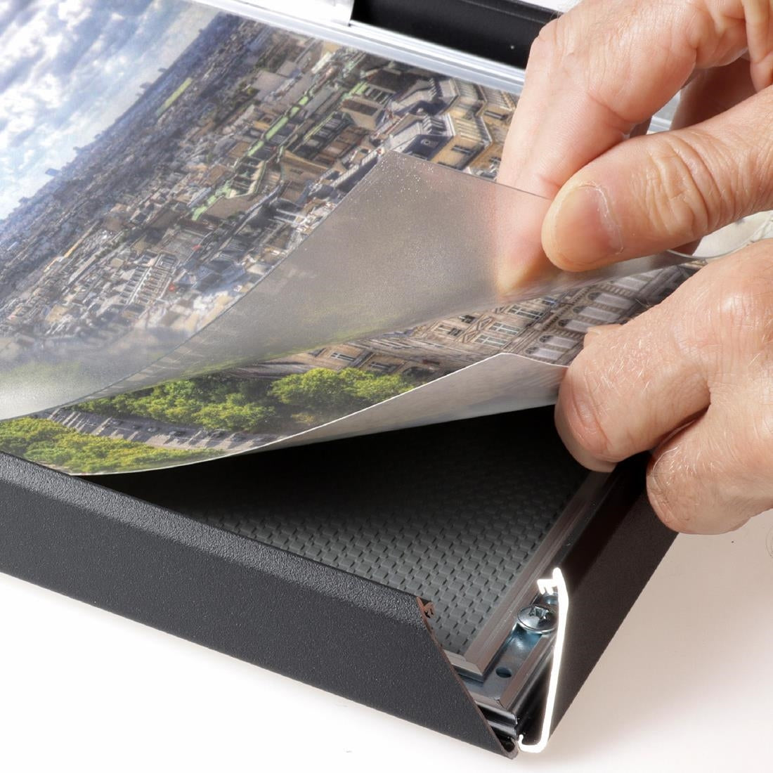 Cadre clipsable Europel A4 25mm noir mat