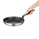 Poêle aluminium antiadhésive induction Téflon Nisbets Essentials 24 cm