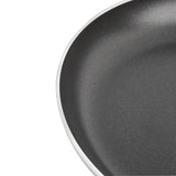 Poêle aluminium antiadhésive induction Téflon Nisbets Essentials 20 cm