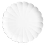 Assiettes festonnées Olympia Bloom blanches - NISBETS