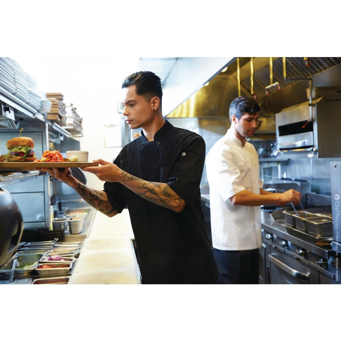 Veste de cuisine mixte Cool Vent Chef Works Montreal noire - NISBETS