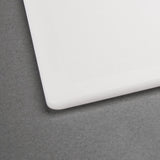 Planche à découper en polypropylène blanche Nisbets Essentials