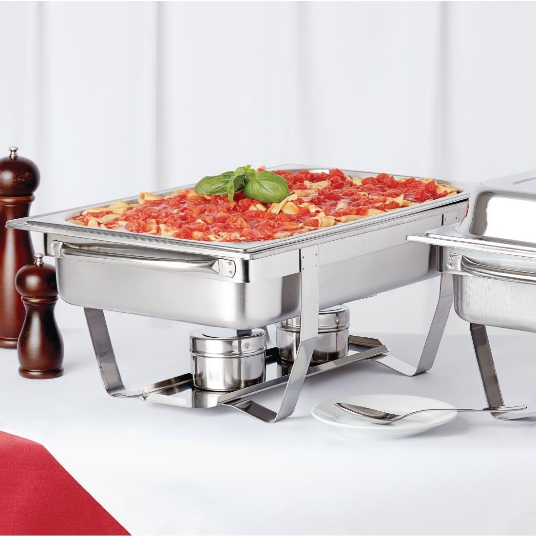 Offre spéciale : chafing dish Milan et 24 combustibles liquides Olympia - NISBETS