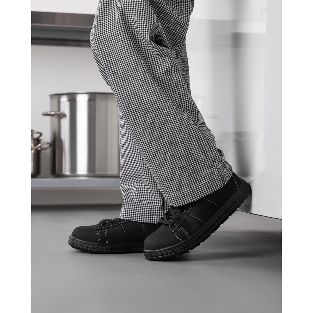 Chaussures de sécurité Slipbuster Yuvo noires - NISBETS