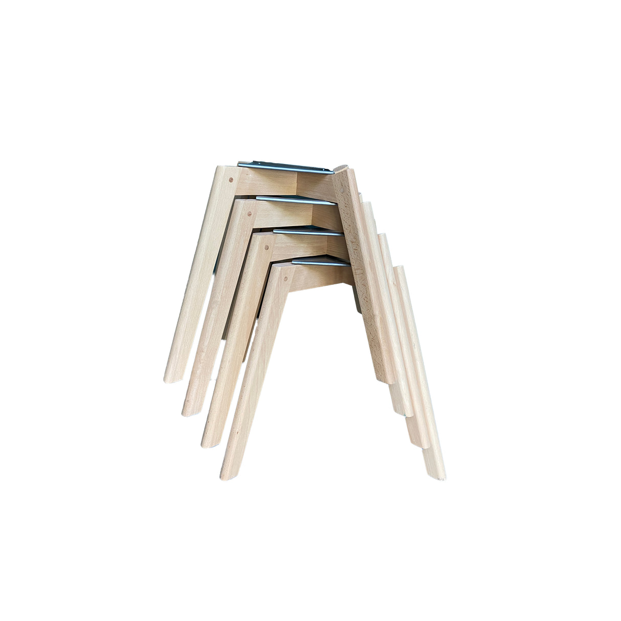 Keeve - Chaise avec piètement empilable - Assise en plastique - VEBA - 1 pcs