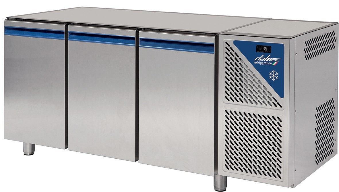 Table réfrigérée négative sans dessus -18/-22°C - 606 L - 3 portes pleines - Avec groupe logé - TP803NSD-3 - Dalmec