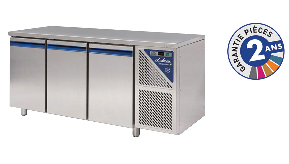 Table réfrigérée positive 0/+10°C - 350 L - 3 portes pleines - Sans dosseret - Sans groupe logé - SN603SGC-3 - Dalmec