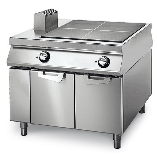 Plaque coup de feu électrique sur coffre avec portes, tableau de contrôle sur deux côtès