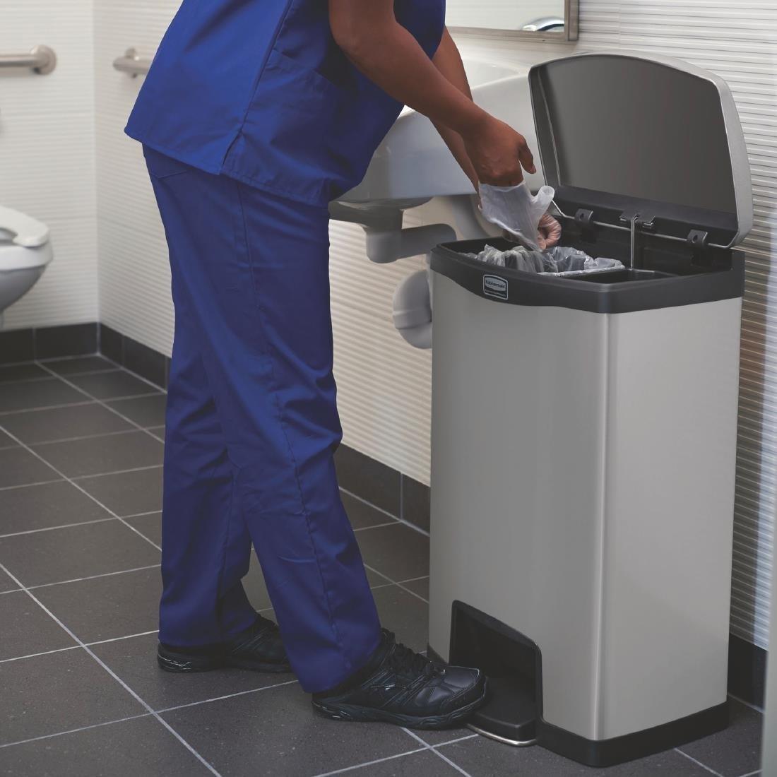 Poubelle à pédale frontale inox Rubbermaid Slim Jim 90L - FRANCE CHR