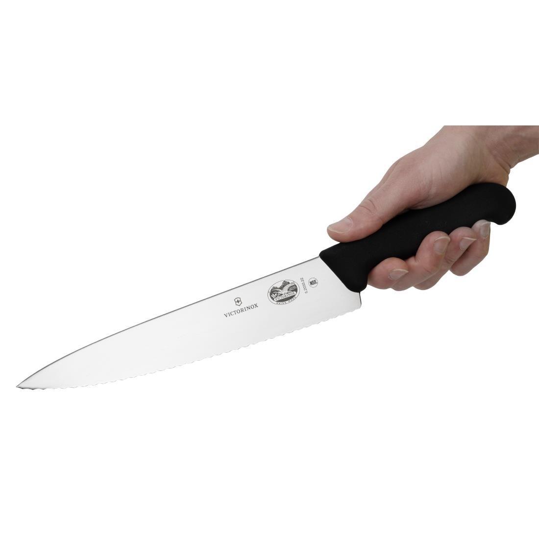 Couteau de cuisinier denté Fibrox Victorinox 220mm - FRANCE CHR